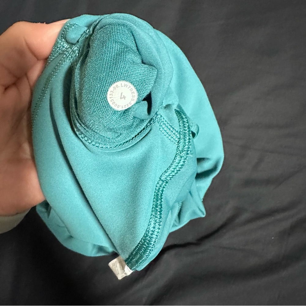 Lululemon wunder train shorts - Picture 4 of 5